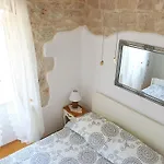 Castel Nonna Franka Appartement Sutivan