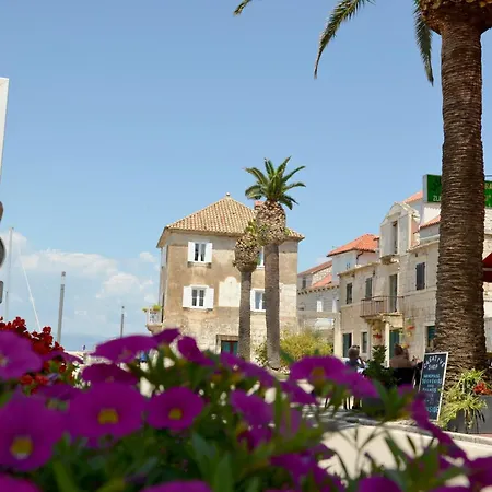 Castel Nonna Franka Apartment