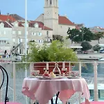 Castel Nonna Franka 아파트 수티반